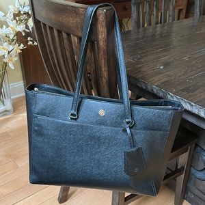 Black Tory used good condition Brand name